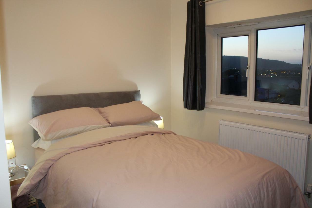 Van Apartments Карфіллі Екстер'єр фото